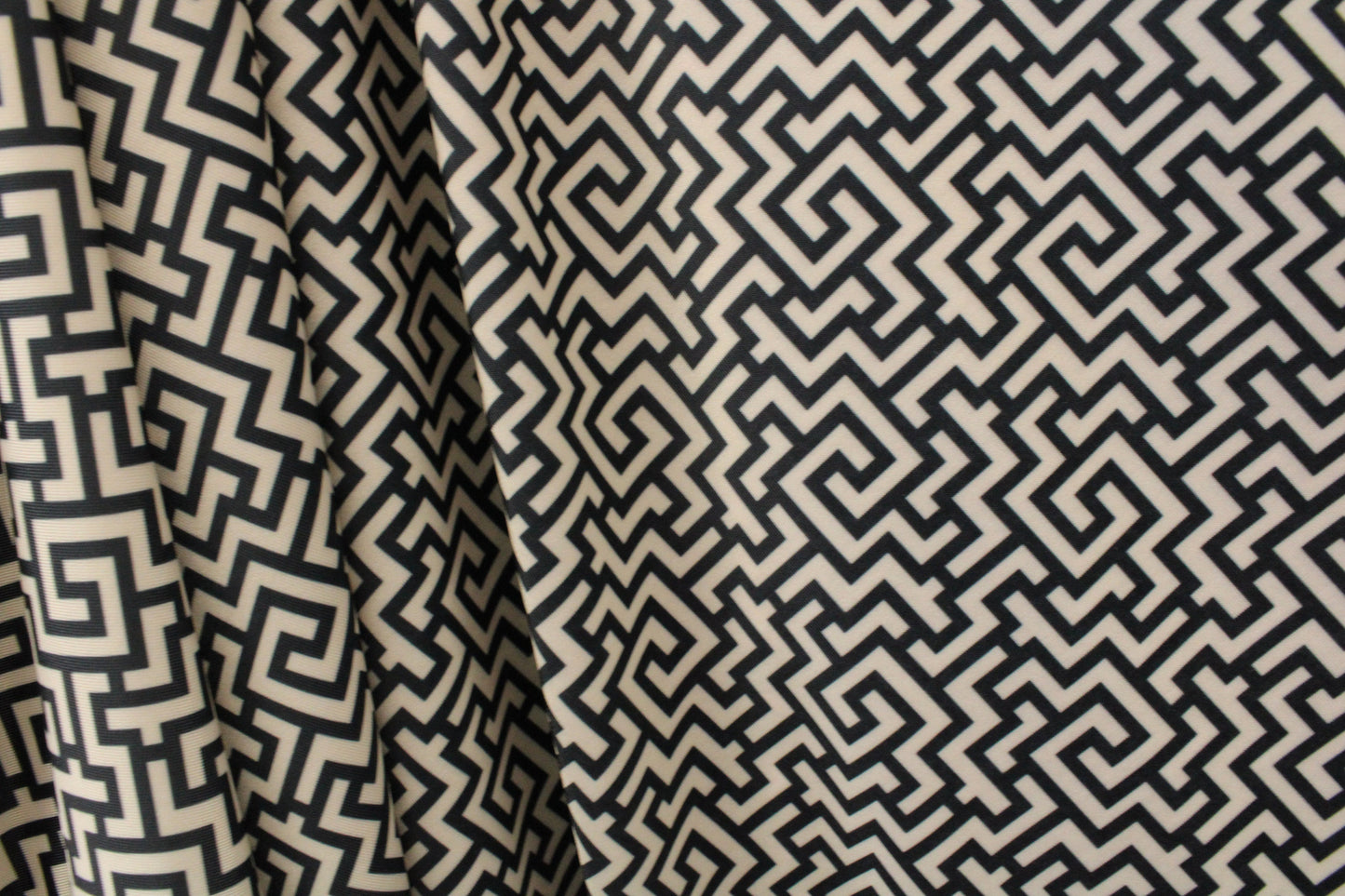 Geometric Maze