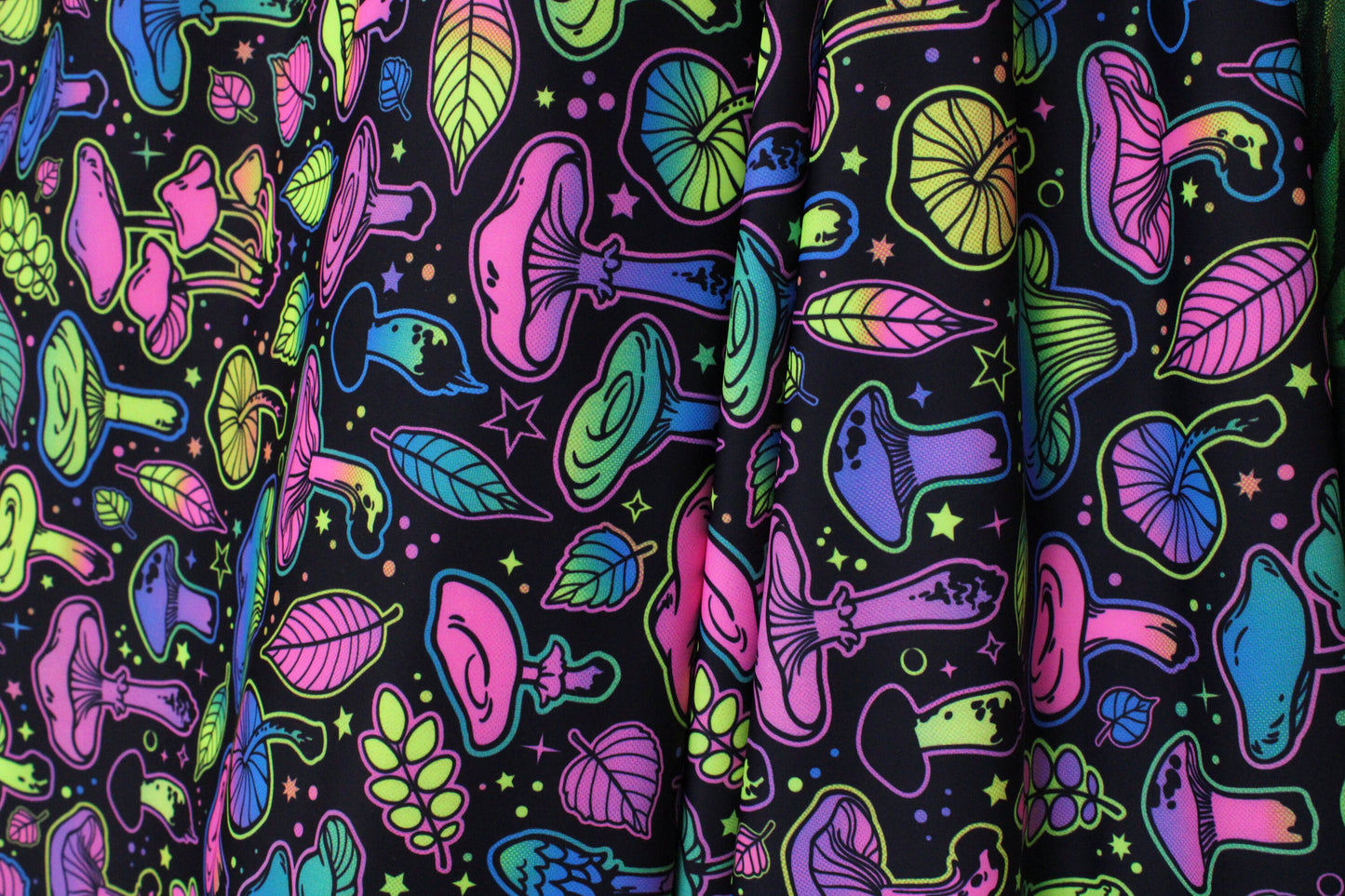 Psychadelic Mushrooms - BlackLight Reactive