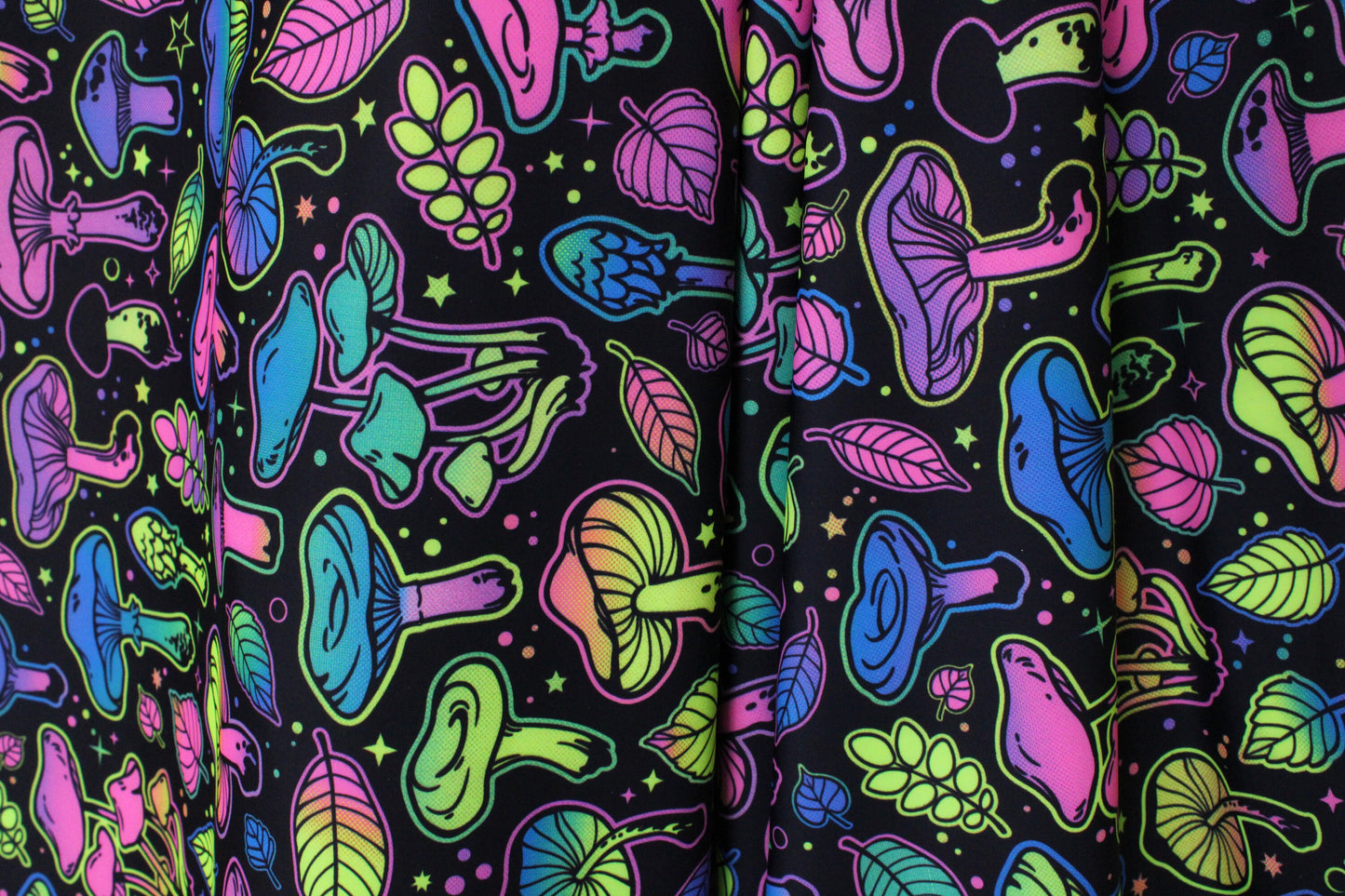 Psychadelic Mushrooms - BlackLight Reactive