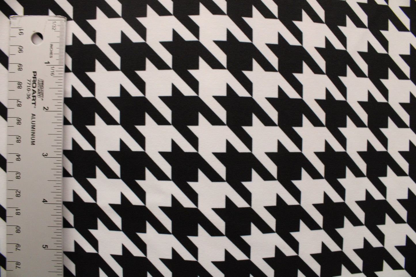 Black and White Houndstooth