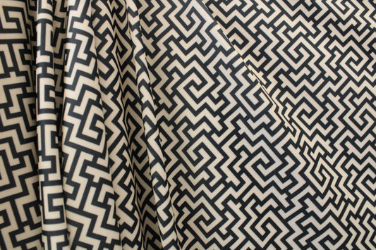 Geometric Maze